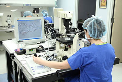 去美国做试管的女子有多少,去美国做试管多少钱啊